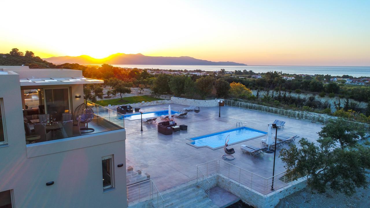 Liberty & Freedom Luxury Villas Platanés エクステリア 写真